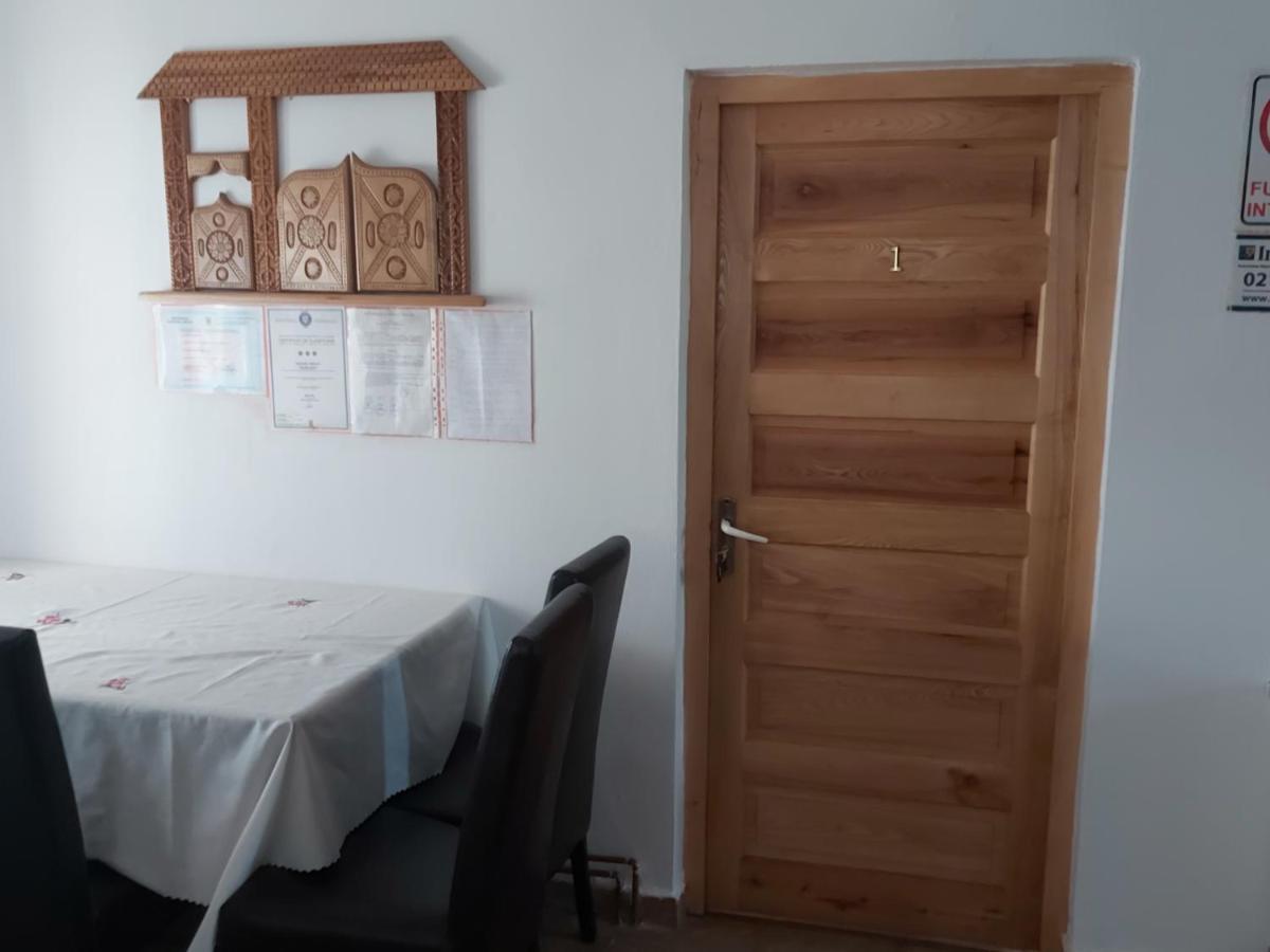 Pensiunea Schilacy Grosii Tiblesului Exteriér fotografie