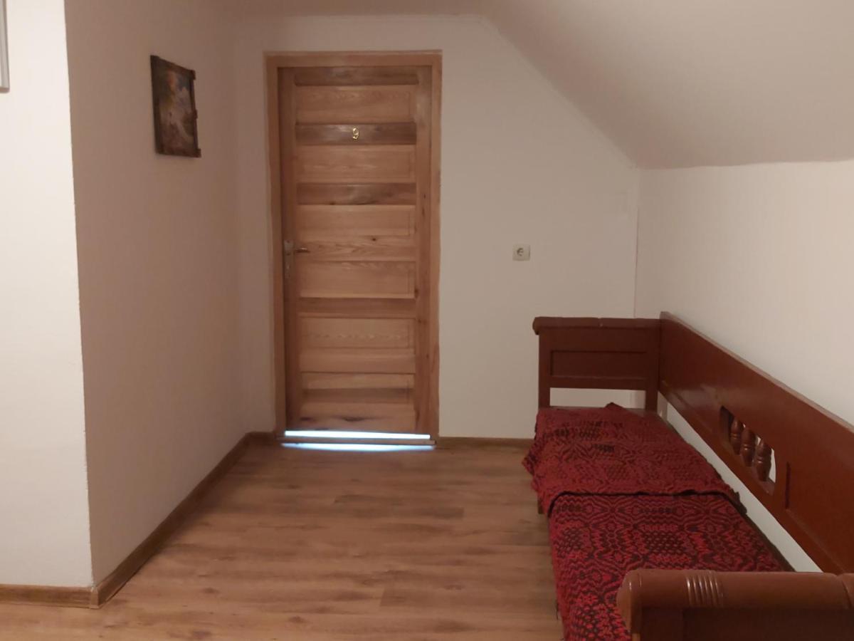 Pensiunea Schilacy Grosii Tiblesului Exteriér fotografie